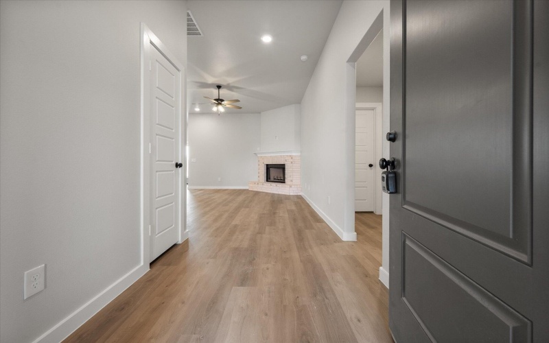 7207 8th Street, Lubbock, TX 79416, 3 Bedrooms Bedrooms, ,2 BathroomsBathrooms,Residential,For Sale,7207 8th Street,0,202559229