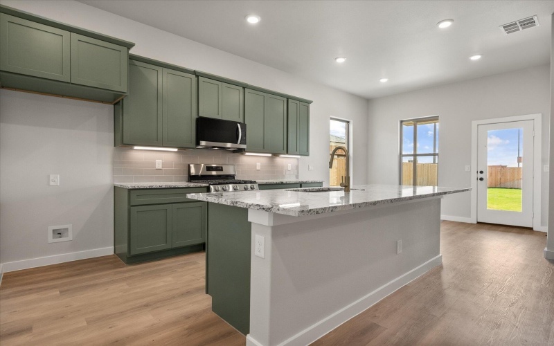 7207 8th Street, Lubbock, TX 79416, 3 Bedrooms Bedrooms, ,2 BathroomsBathrooms,Residential,For Sale,7207 8th Street,0,202559229