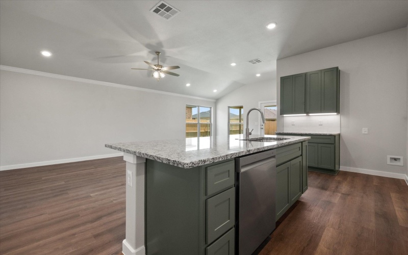 7005 14th Street, Lubbock, TX 79416, 4 Habitaciones Habitaciones , ,2 BañosBaños,Residential,En Venta,7005 14th Street,0,202559232