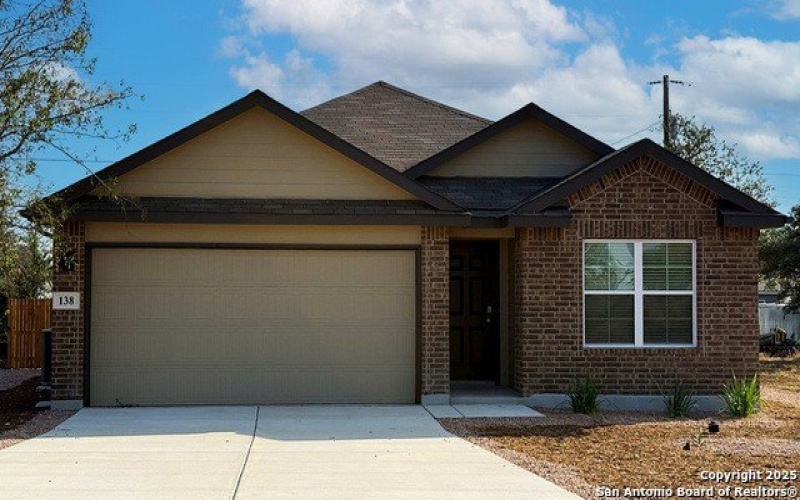 138 Lilli's Lane, Comfort, TX 78013, 4 Habitaciones Habitaciones , ,2 BañosBaños,Residential,En Venta,138 Lilli's Lane,0,1893582