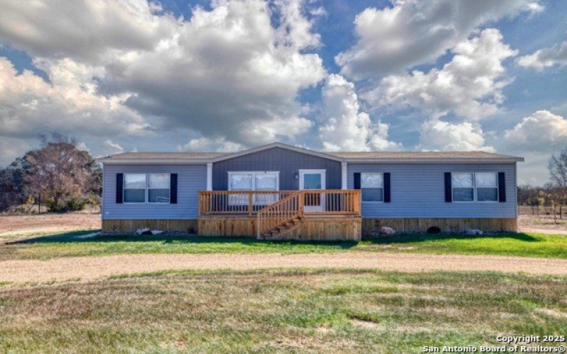 720 FM 1107, Stockdale, TX 78160, 4 Habitaciones Habitaciones , ,2 BañosBaños,Residential,En Venta,720 FM 1107,0,1893612