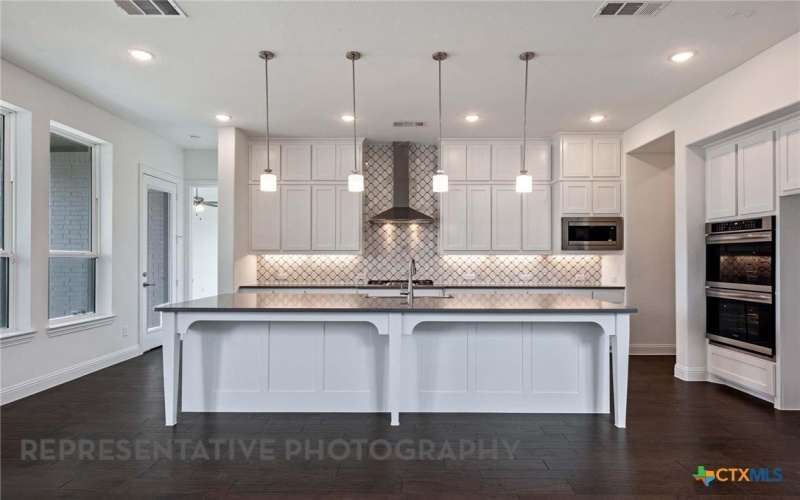 108 Estrella Lane, Boerne, TX 78006, 5 Bedrooms Bedrooms, ,6 BathroomsBathrooms,Residential,For Sale,108 Estrella Lane,0,590104