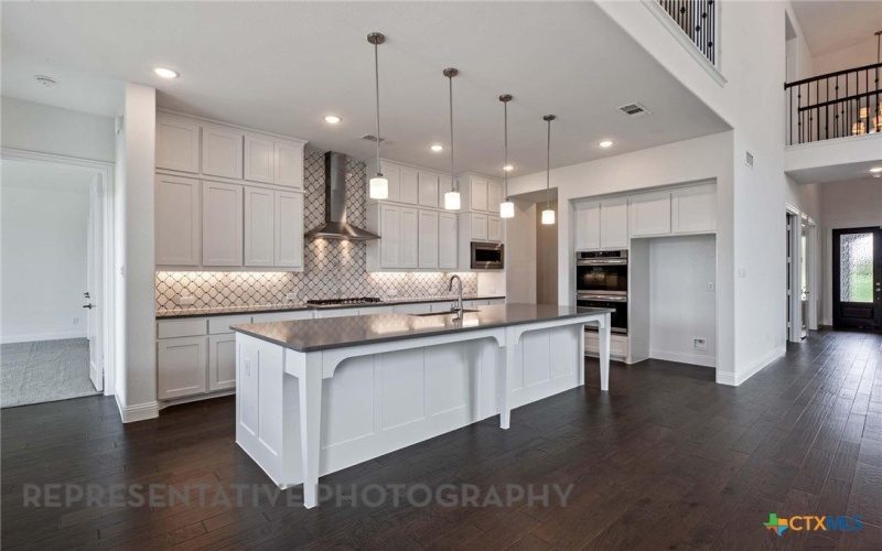 108 Estrella Lane, Boerne, TX 78006, 5 Bedrooms Bedrooms, ,6 BathroomsBathrooms,Residential,For Sale,108 Estrella Lane,0,590104