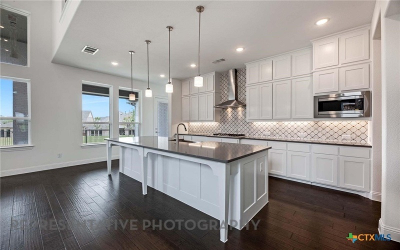 108 Estrella Lane, Boerne, TX 78006, 5 Bedrooms Bedrooms, ,6 BathroomsBathrooms,Residential,For Sale,108 Estrella Lane,0,590104