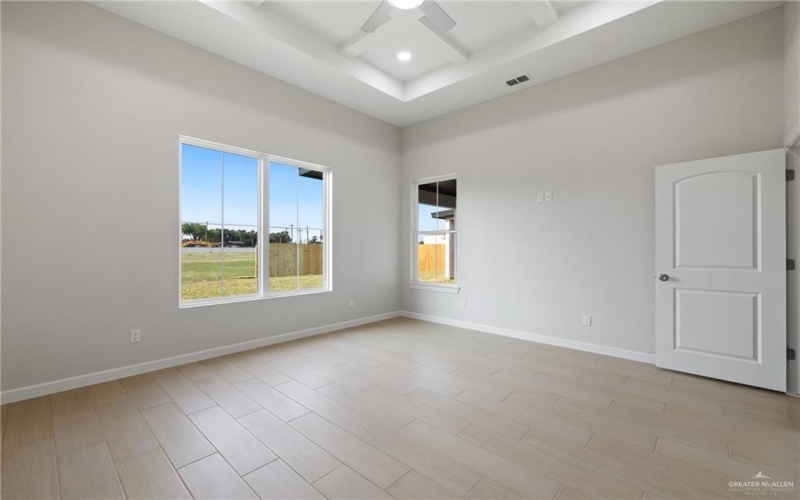 3900 Zenker Avenue, McAllen, TX 78504, 4 Bedrooms Bedrooms, ,2 BathroomsBathrooms,Residential,For Sale,3900 Zenker Avenue,0,478812