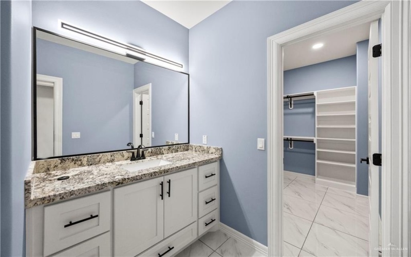 3610 Las Brisas Street, Edinburg, TX 78542, 3 Habitaciones Habitaciones , ,2 BañosBaños,Residential,En Venta,3610 Las Brisas Street,0,478818