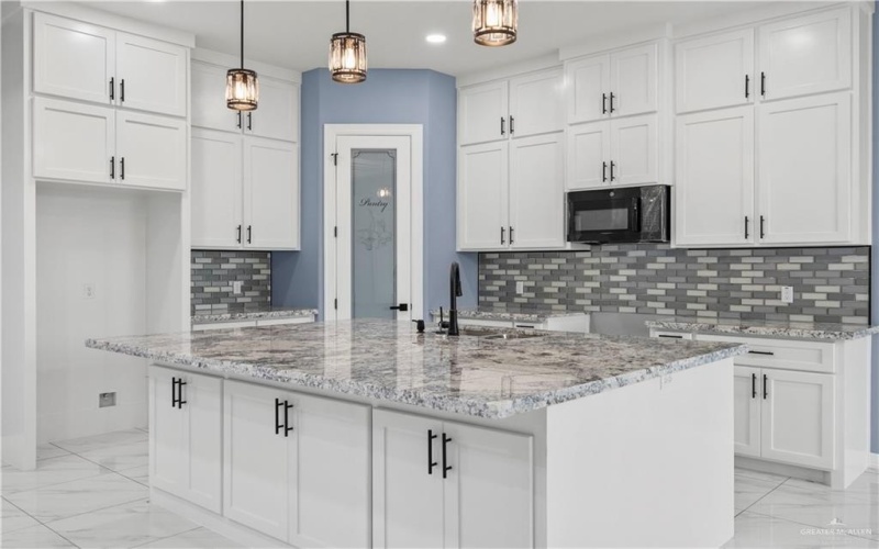 3610 Las Brisas Street, Edinburg, TX 78542, 3 Habitaciones Habitaciones , ,2 BañosBaños,Residential,En Venta,3610 Las Brisas Street,0,478818
