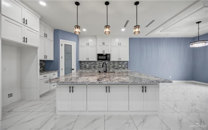 3610 Las Brisas Street, Edinburg, TX 78542, 3 Habitaciones Habitaciones , ,2 BañosBaños,Residential,En Venta,3610 Las Brisas Street,0,478818