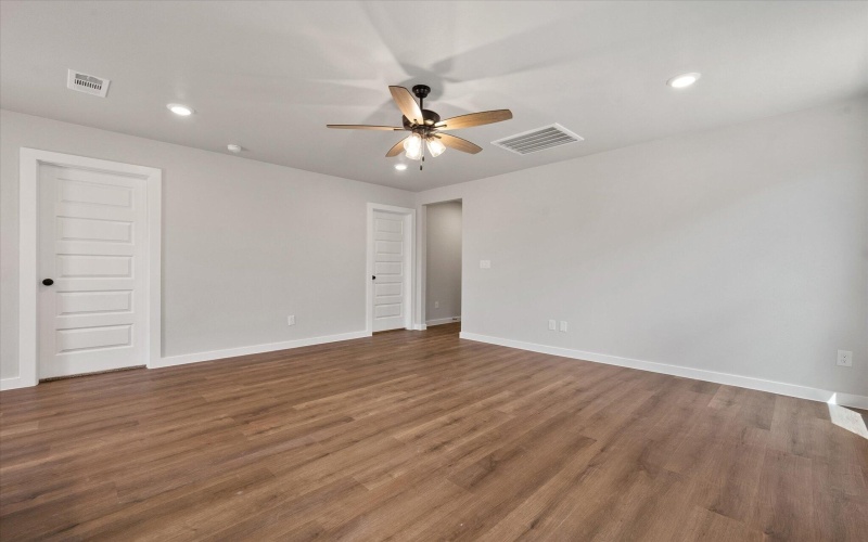 14408 Paris Avenue, Lubbock, TX 79423, 2 Bedrooms Bedrooms, ,2 BathroomsBathrooms,Residential,For Sale,14408 Paris Avenue,0,202559270
