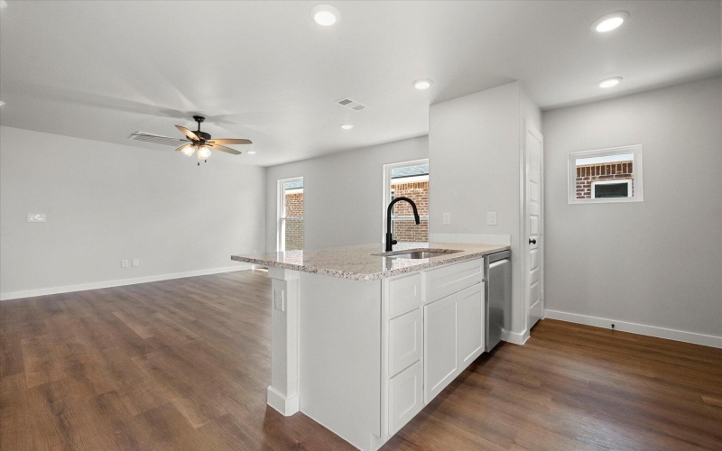 14408 Paris Avenue, Lubbock, TX 79423, 2 Bedrooms Bedrooms, ,2 BathroomsBathrooms,Residential,For Sale,14408 Paris Avenue,0,202559270