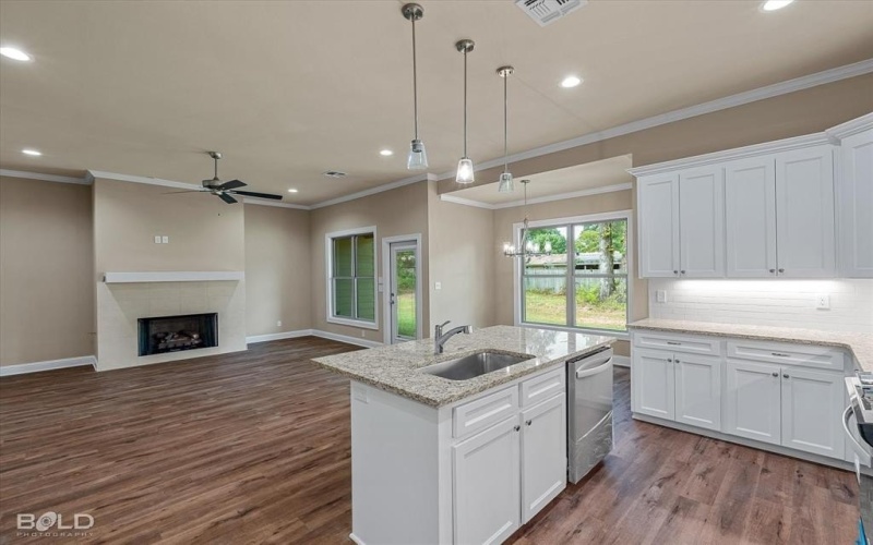 6912 Grigg Road, Greenwood, LA 71033, 3 Bedrooms Bedrooms, ,2 BathroomsBathrooms,Residential,For Sale,6912 Grigg Road,0,21029460