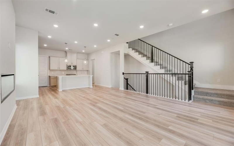 8111 Challenger Street, Frisco, TX 75034, 4 Bedrooms Bedrooms, ,5 BathroomsBathrooms,Residential,For Sale,8111 Challenger Street,0,21034978