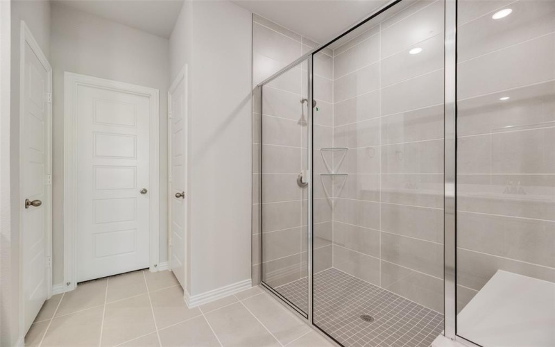 8111 Challenger Street, Frisco, TX 75034, 4 Bedrooms Bedrooms, ,5 BathroomsBathrooms,Residential,For Sale,8111 Challenger Street,0,21034978