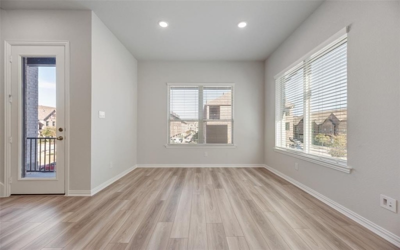 8111 Challenger Street, Frisco, TX 75034, 4 Bedrooms Bedrooms, ,5 BathroomsBathrooms,Residential,For Sale,8111 Challenger Street,0,21034978