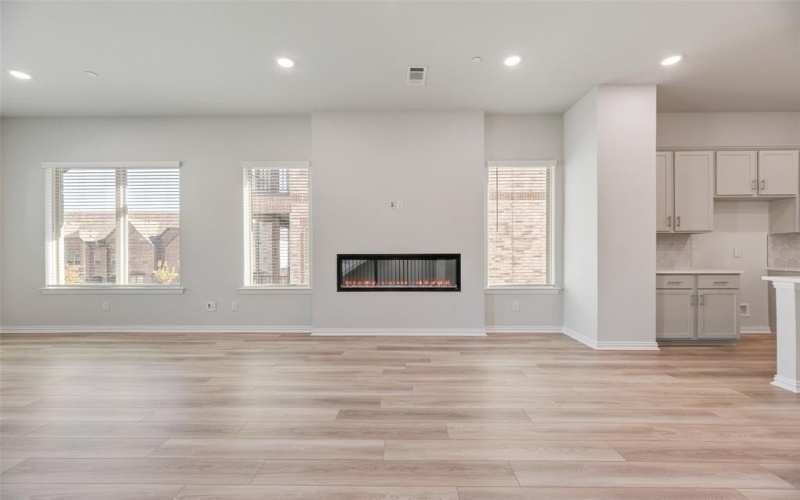 8111 Challenger Street, Frisco, TX 75034, 4 Bedrooms Bedrooms, ,5 BathroomsBathrooms,Residential,For Sale,8111 Challenger Street,0,21034978