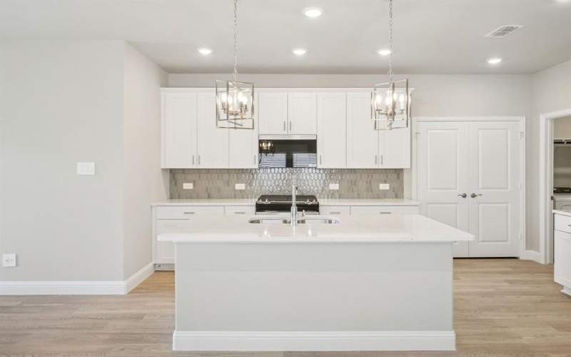 525 Blanton Street, McKinney, TX 75069, 4 Bedrooms Bedrooms, ,2 BathroomsBathrooms,Residential,For Sale,525 Blanton Street,0,21034988