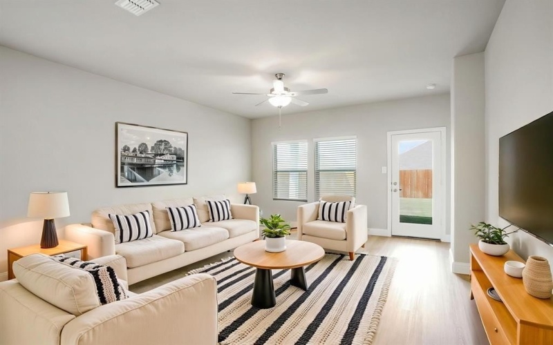 517 Blanton Street, McKinney, TX 75069, 4 Bedrooms Bedrooms, ,2 BathroomsBathrooms,Residential,For Sale,517 Blanton Street,0,21035016