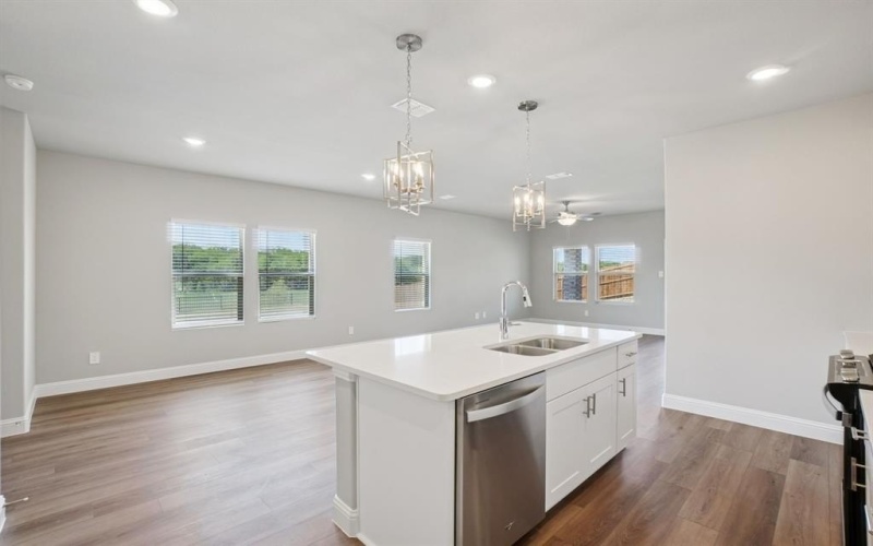 515 Blanton Street, McKinney, TX 75069, 4 Habitaciones Habitaciones , ,2 BañosBaños,Residential,En Venta,515 Blanton Street,0,21035022