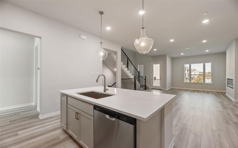 8135 Challenger Lane, Frisco, TX 75034, 4 Bedrooms Bedrooms, ,5 BathroomsBathrooms,Residential,For Sale,8135 Challenger Lane,0,21035027