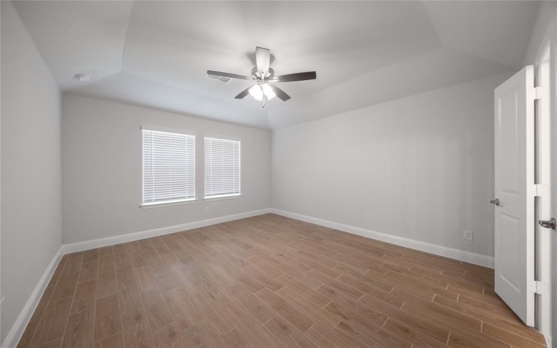 817 Birdie Drive, Little Elm, TX 75068, 5 Bedrooms Bedrooms, ,3 BathroomsBathrooms,Residential,For Sale,817 Birdie Drive,0,21035051