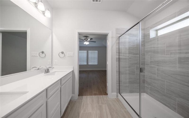 817 Birdie Drive, Little Elm, TX 75068, 5 Bedrooms Bedrooms, ,3 BathroomsBathrooms,Residential,For Sale,817 Birdie Drive,0,21035051