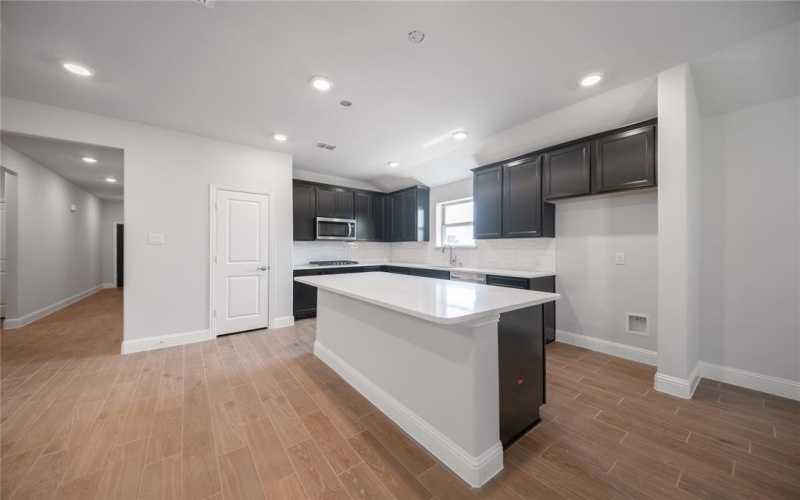 817 Birdie Drive, Little Elm, TX 75068, 5 Bedrooms Bedrooms, ,3 BathroomsBathrooms,Residential,For Sale,817 Birdie Drive,0,21035051