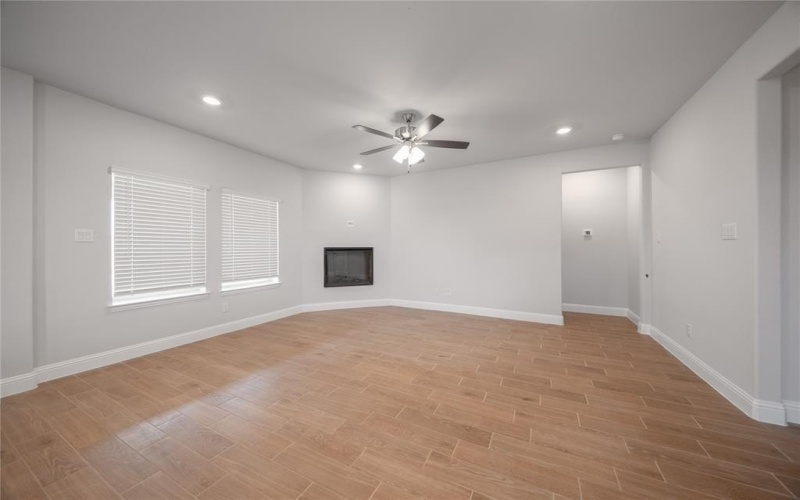 817 Birdie Drive, Little Elm, TX 75068, 5 Bedrooms Bedrooms, ,3 BathroomsBathrooms,Residential,For Sale,817 Birdie Drive,0,21035051