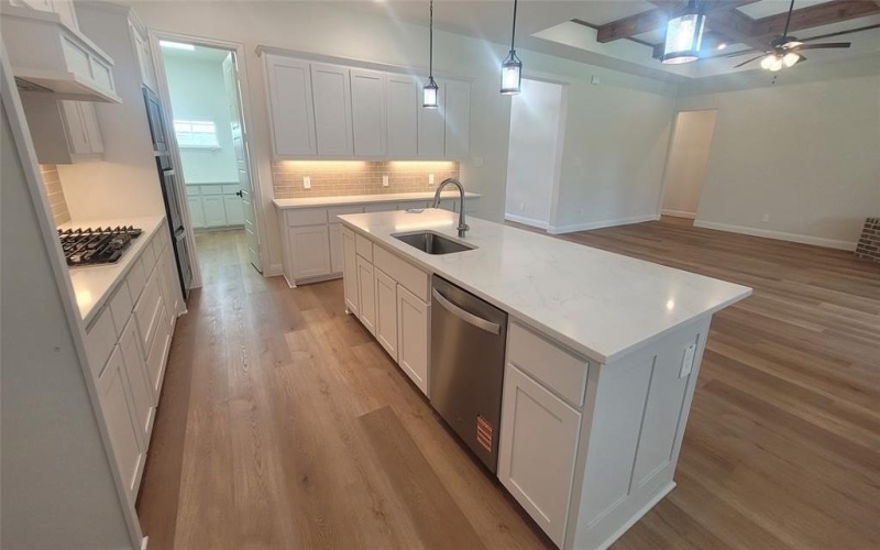 6850 Southrock Drive, Midlothian, TX 76065, 4 Habitaciones Habitaciones , ,3 BañosBaños,Residential,En Venta,6850 Southrock Drive,0,21035092