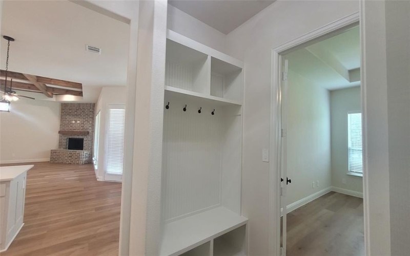 6850 Southrock Drive, Midlothian, TX 76065, 4 Habitaciones Habitaciones , ,3 BañosBaños,Residential,En Venta,6850 Southrock Drive,0,21035092