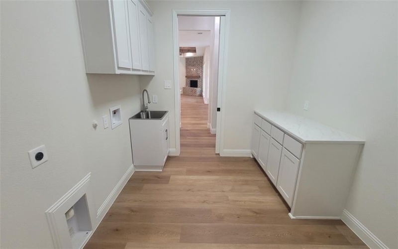 6850 Southrock Drive, Midlothian, TX 76065, 4 Habitaciones Habitaciones , ,3 BañosBaños,Residential,En Venta,6850 Southrock Drive,0,21035092