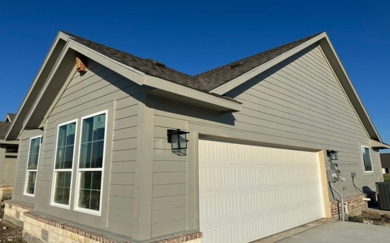 3109 White Oak Road, Oak Ridge, TX 75161, 3 Bedrooms Bedrooms, ,2 BathroomsBathrooms,Residential,For Sale,3109 White Oak Road,0,21035142