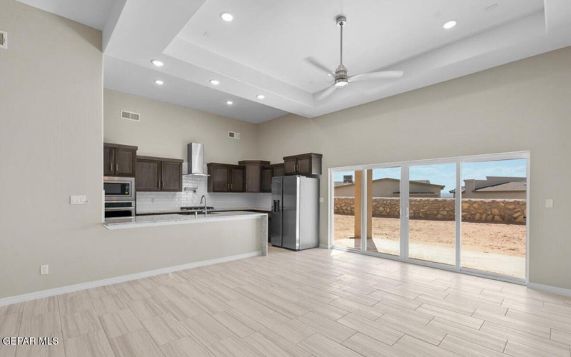 3805 Peak Place, El Paso, TX 79938, 5 Habitaciones Habitaciones , ,3 BañosBaños,Residential,En Venta,3805 Peak Place,917244