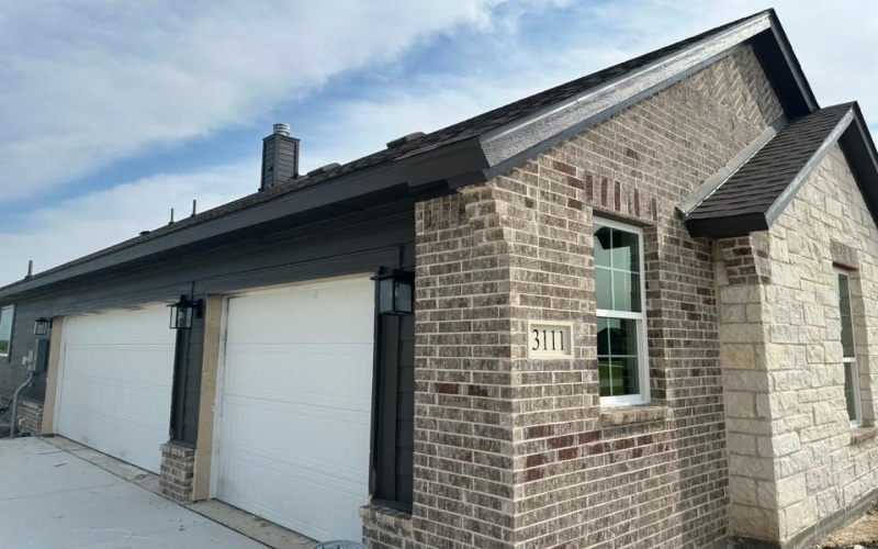 3111 White Oak Road, Oak Ridge, TX 75161, 4 Bedrooms Bedrooms, ,2 BathroomsBathrooms,Residential,For Sale,3111 White Oak Road,0,21035249