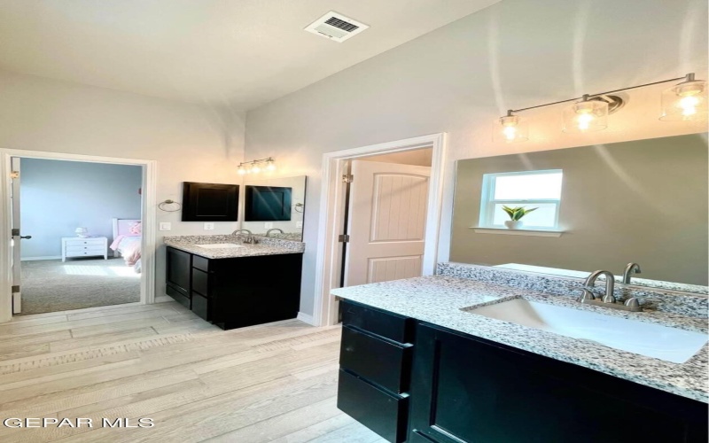 3865 Surmise Street, El Paso, TX 79938, 5 Habitaciones Habitaciones , ,3 BañosBaños,Residential,En Venta,3865 Surmise Street,917247