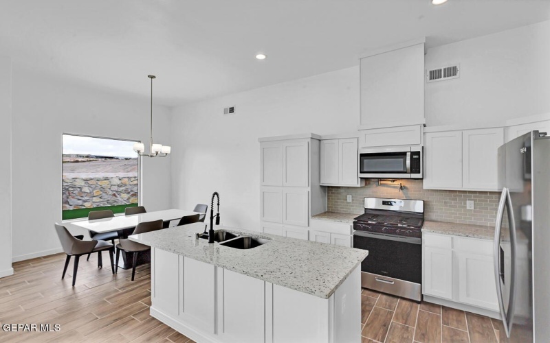 12713 Fredericksberg Avenue, Horizon City, TX 79928, 4 Bedrooms Bedrooms, ,2 BathroomsBathrooms,Residential,For Sale,12713 Fredericksberg Avenue,915941