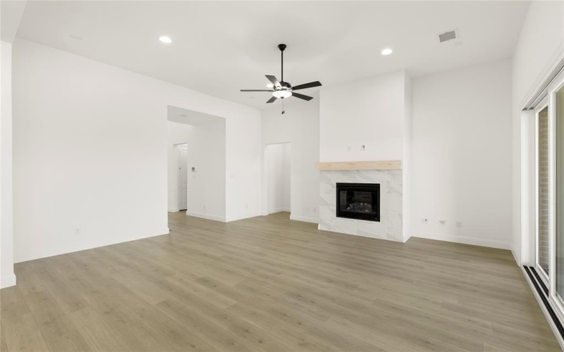 2102 Huntwick Way, Rockwall, TX 75087, 5 Bedrooms Bedrooms, ,5 BathroomsBathrooms,Residential,For Sale,2102 Huntwick Way,0,21035499