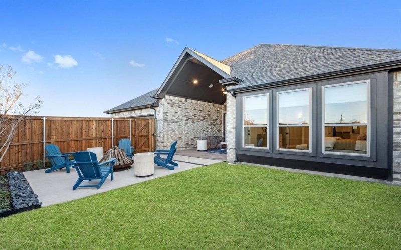 1016 Sunflower Street, Crowley, TX 76036, 4 Bedrooms Bedrooms, ,3 BathroomsBathrooms,Residential,For Sale,1016 Sunflower Street,0,21035626