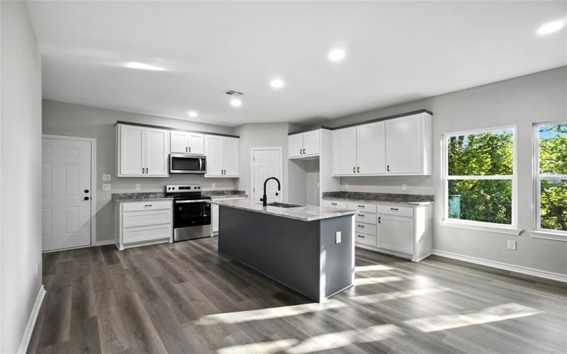 406 Abernathy Street, Hillsboro, TX 76645, 4 Bedrooms Bedrooms, ,2 BathroomsBathrooms,Residential,For Sale,406 Abernathy Street,0,21031801