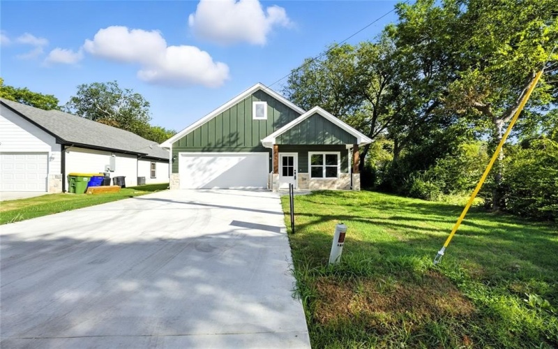 406 Abernathy Street, Hillsboro, TX 76645, 4 Bedrooms Bedrooms, ,2 BathroomsBathrooms,Residential,For Sale,406 Abernathy Street,0,21031801