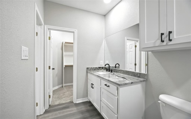 406 Abernathy Street, Hillsboro, TX 76645, 4 Bedrooms Bedrooms, ,2 BathroomsBathrooms,Residential,For Sale,406 Abernathy Street,0,21031801