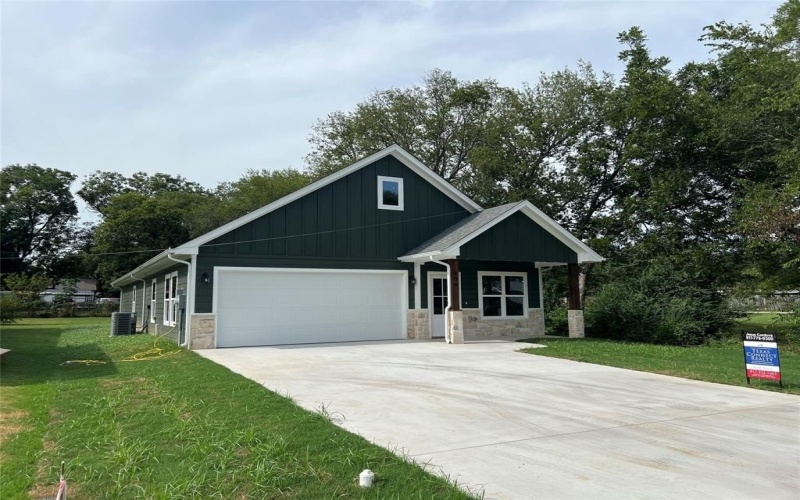 406 Abernathy Street, Hillsboro, TX 76645, 4 Bedrooms Bedrooms, ,2 BathroomsBathrooms,Residential,For Sale,406 Abernathy Street,0,21031801