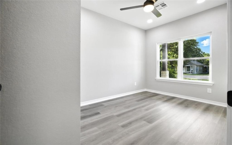 406 Abernathy Street, Hillsboro, TX 76645, 4 Bedrooms Bedrooms, ,2 BathroomsBathrooms,Residential,For Sale,406 Abernathy Street,0,21031801