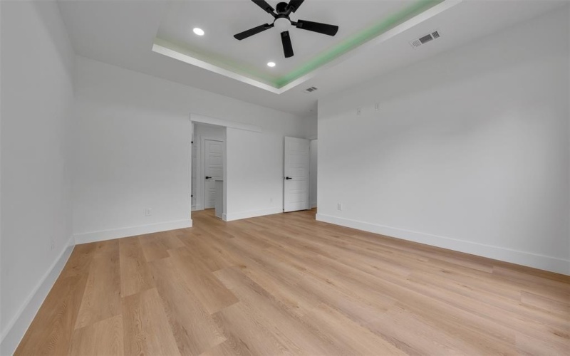 2433 Grant Street, Grand Prairie, TX 75051, 4 Habitaciones Habitaciones , ,3 BañosBaños,Residential,En Venta,2433 Grant Street,0,21032206