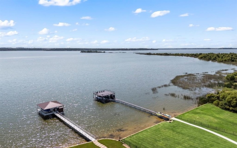 1805 Laguna Bay S, Pelican Bay, TX 76020, 4 Bedrooms Bedrooms, ,5 BathroomsBathrooms,Residential,For Sale,1805 Laguna Bay S,0,21033442