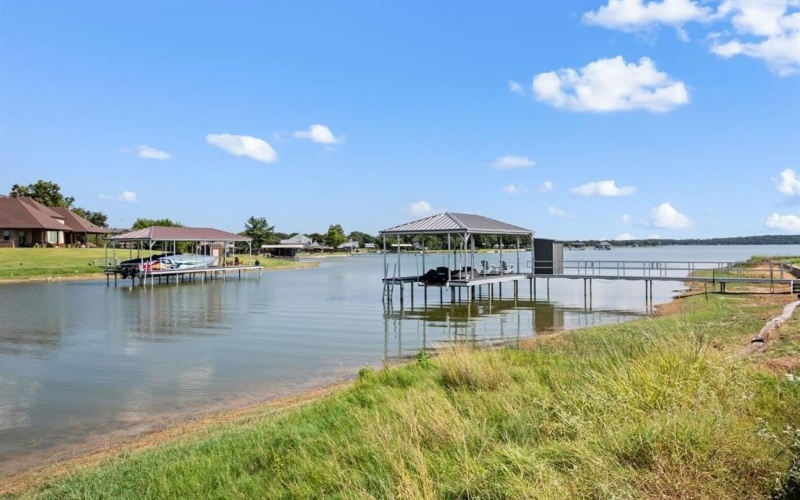 1805 Laguna Bay S, Pelican Bay, TX 76020, 4 Bedrooms Bedrooms, ,5 BathroomsBathrooms,Residential,For Sale,1805 Laguna Bay S,0,21033442