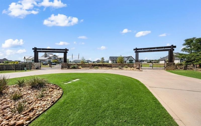 1805 Laguna Bay S, Pelican Bay, TX 76020, 4 Bedrooms Bedrooms, ,5 BathroomsBathrooms,Residential,For Sale,1805 Laguna Bay S,0,21033442