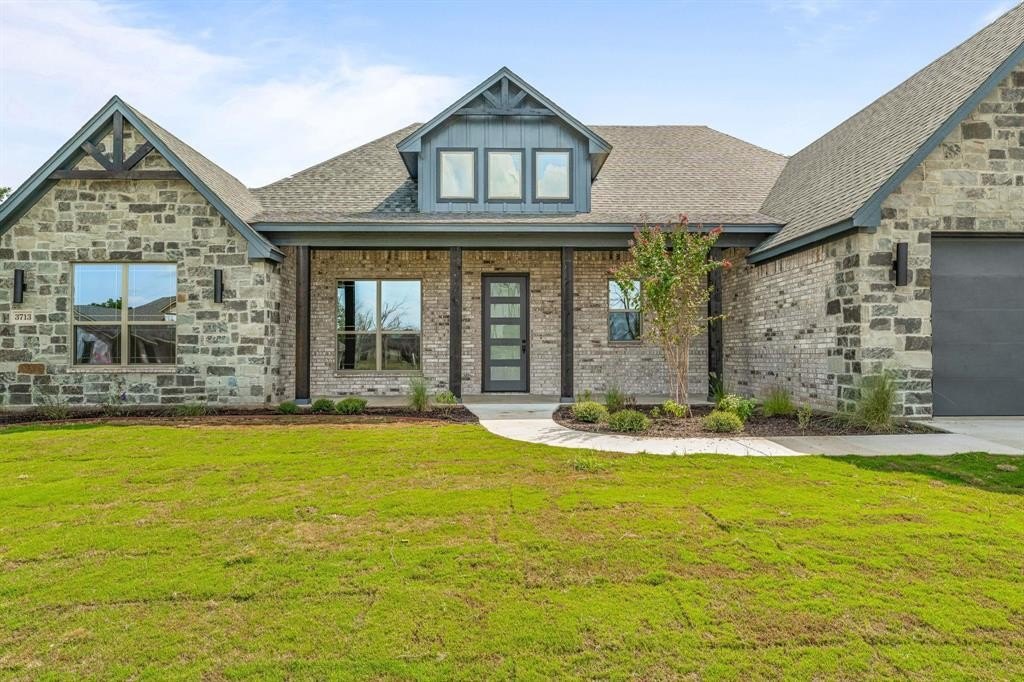 3713 Tremont Lane, Granbury, TX 76049, 4 Bedrooms Bedrooms, ,3 BathroomsBathrooms,Residential,For Sale,3713 Tremont Lane,0,21034833
