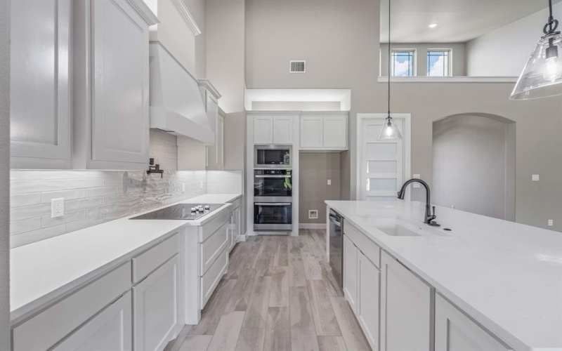 3713 Tremont Lane, Granbury, TX 76049, 4 Bedrooms Bedrooms, ,3 BathroomsBathrooms,Residential,For Sale,3713 Tremont Lane,0,21034833