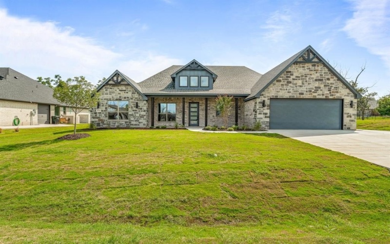 3713 Tremont Lane, Granbury, TX 76049, 4 Bedrooms Bedrooms, ,3 BathroomsBathrooms,Residential,For Sale,3713 Tremont Lane,0,21034833