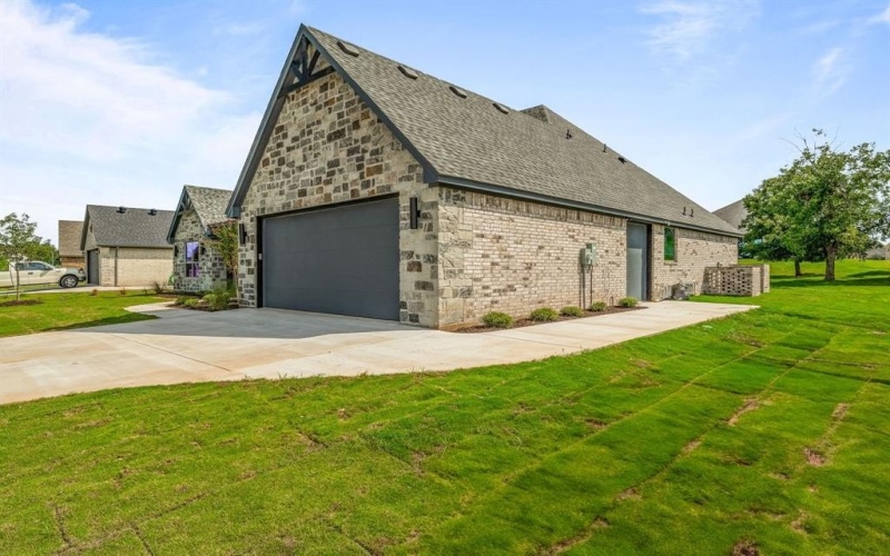 3713 Tremont Lane, Granbury, TX 76049, 4 Bedrooms Bedrooms, ,3 BathroomsBathrooms,Residential,For Sale,3713 Tremont Lane,0,21034833